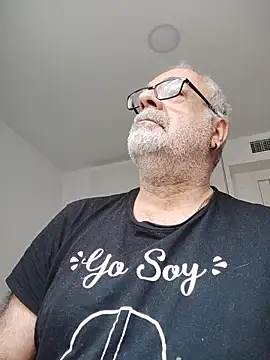 Snapshot of Satiro_Sevilla chatting on 05-03-26, 06:18 Satiro Sevilla online show from 05-03-26, 06:18