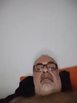 Satiro Sevilla online show from 10-11-25, 10:22