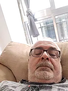 Satiro Sevilla online show from 09-30-25, 01:39