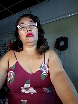 anniecoopeer online show from 12-19-25, 11:23