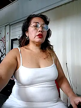 anniecoopeer online show from 10-07-25, 03:13