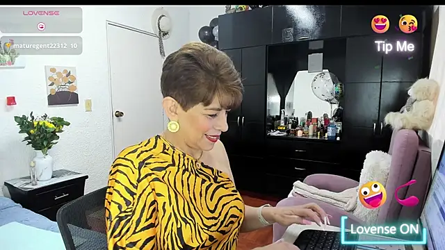 Angelina Stone 65 online show from 01-06-26, 09:52