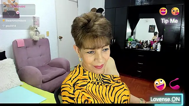 Angelina Stone 65 online show from 11-26-25, 01:16