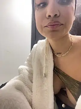 NairobiLee online show from 10-27-25, 11:44