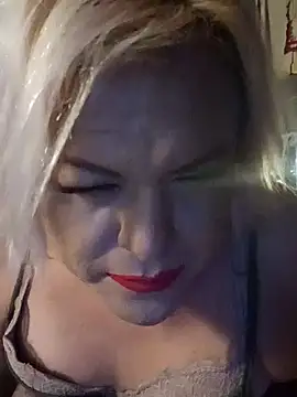 HoneyBdaQueen online show from 09-21-25, 06:18