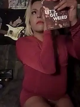 HoneyBdaQueen online show from 11-27-25, 08:15