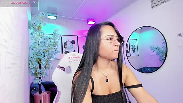 Tiara rr online show from 03-21-26, 03:41