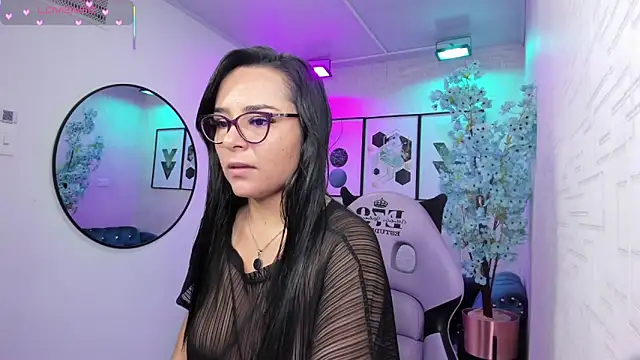 Tiara rr online show from 04-16-26, 03:40