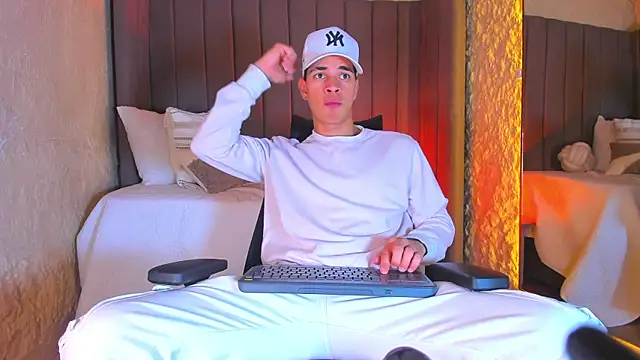 Benjamin More online show from 11-29-25, 07:47