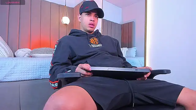 Benjamin More online show from 05-19-26, 03:02