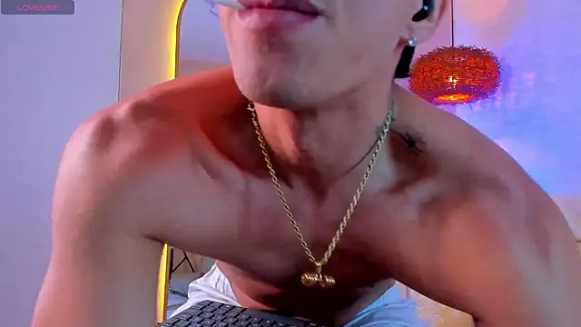 Snapshot of Benjamin_More chatting on 07-23-26, 01:58 Benjamin More online show from 07-23-26, 01:58