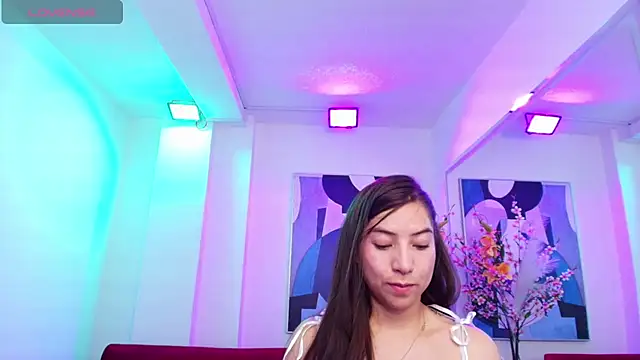 Ema louis  online show from 02-19-25, 04:44