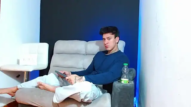 Snapshot of JUSTIN_FULLER1 chatting on 02-18-26, 11:23 JUSTIN FULLER1 online show from 02-18-26, 11:23