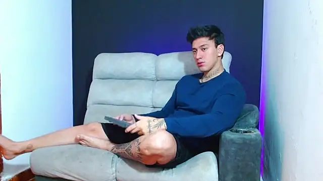 Snapshot of JUSTIN_FULLER1 chatting on 02-02-26, 06:40 JUSTIN FULLER1 online show from 02-02-26, 06:40