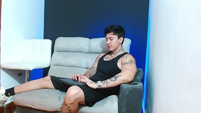 JUSTIN FULLER1 online show from 03-25-26, 11:14