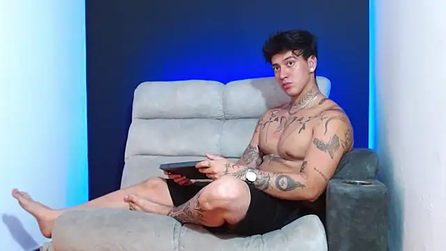 JUSTIN FULLER1 online show from 12-20-25, 08:44