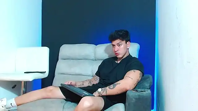 JUSTIN FULLER1 online show from 03-09-26, 12:03