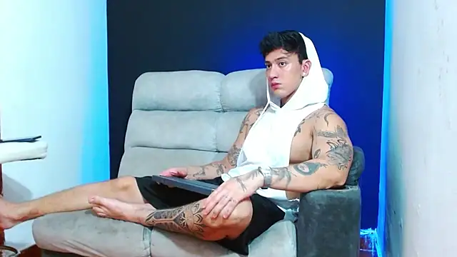 JUSTIN FULLER1 online show from 05-24-26, 01:38