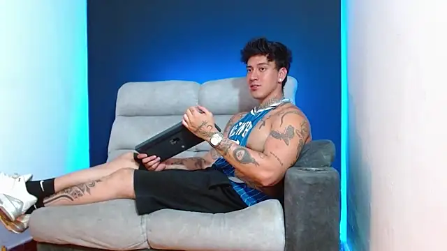 JUSTIN FULLER1 online show from 12-23-25, 12:11