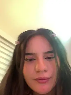 Snapshot of babee_sophie chatting on 03-15-25, 09:41 babee sophie online show from 03-15-25, 09:41