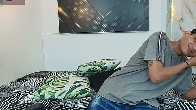 JordanAndAndrew online show from 11-08-25, 08:23