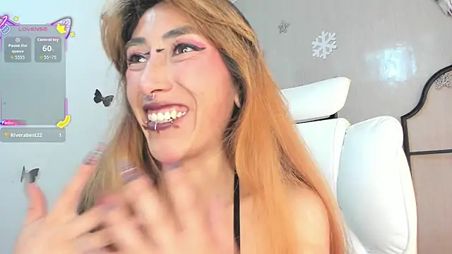 Asterothxznikki online show from 03-05-26, 01:46