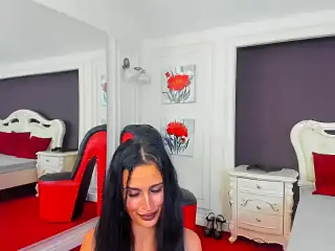 Queenrafaella online show from 12-07-24, 08:27