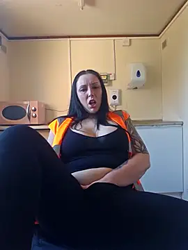 Meganroxtattoo online show from 04-23-26, 10:22