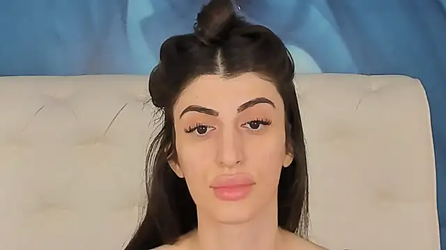 SkinnyDolly online show from 12-15-25, 03:12