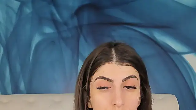 SkinnyDolly online show from 11-23-25, 03:05