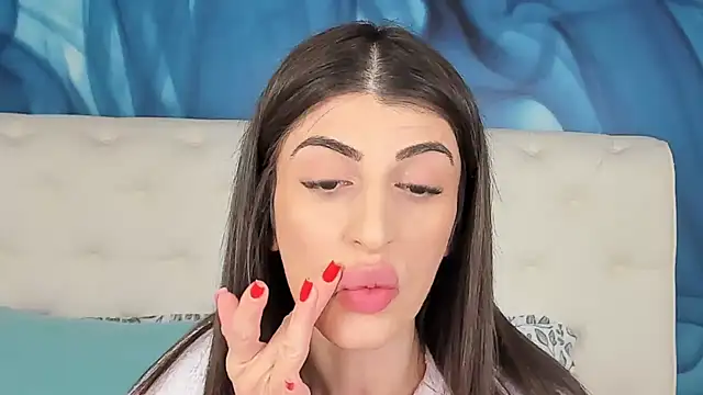 SkinnyDolly online show from 01-12-26, 09:31