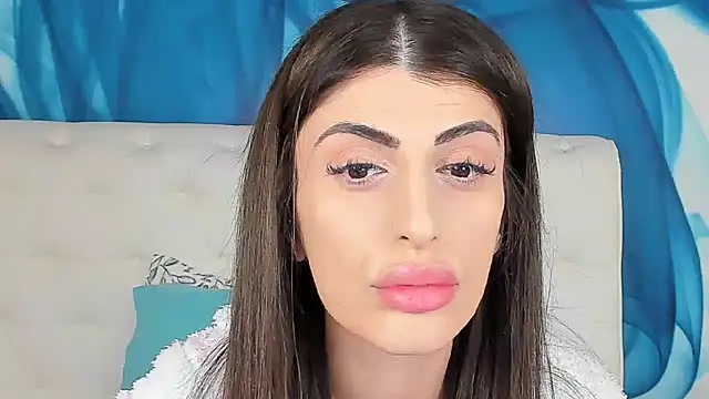 SkinnyDolly online show from 03-04-26, 08:16