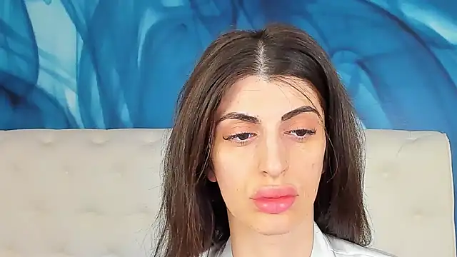 SkinnyDolly online show from 04-18-26, 03:09