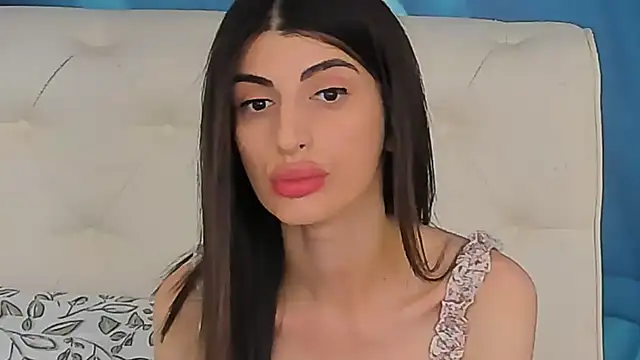 SkinnyDolly online show from 06-12-26, 03:59