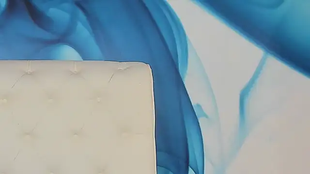 SkinnyDolly online show from 04-01-26, 02:02