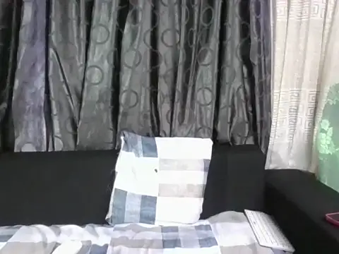 Lilmisskay18 online show from 06-30-26, 04:29