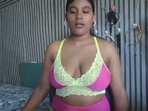 Lilmisskay18 online show from 02-25-26, 08:14