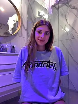 Snapshot of emma05 chatting on 12-02-25, 07:26 emma05 online show from 12-02-25, 07:26