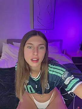emma05 online show from 06-19-26, 05:57