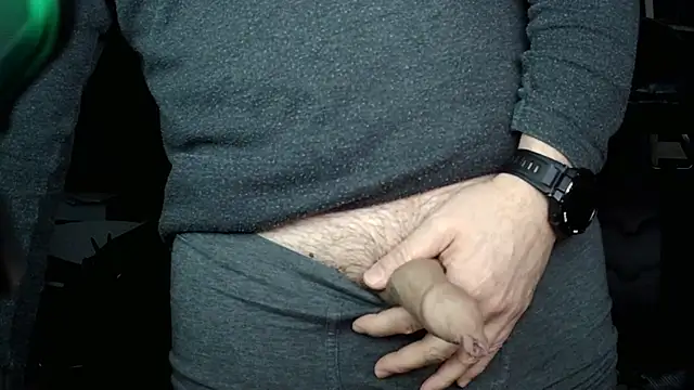 Snapshot of Nash_76_ chatting on 12-16-25, 10:03 Nash 76 online show from 12-16-25, 10:03