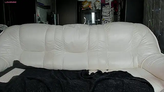 Snapshot of eva_and_adam1 chatting on 03-21-25, 07:35 eva and adam1 online show from 03-21-25, 07:35