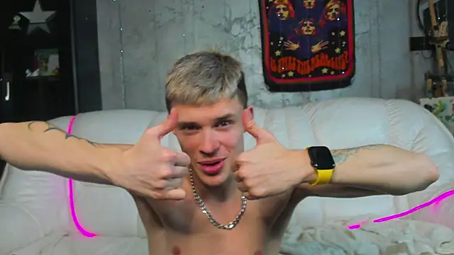 Snapshot of eva_and_adam1 chatting on 03-02-25, 11:28 eva and adam1 online show from 03-02-25, 11:28