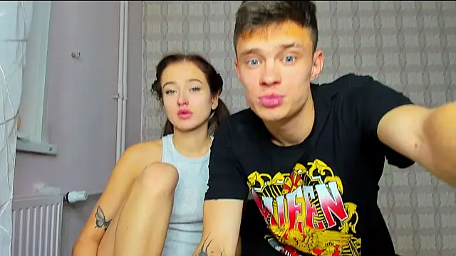 Snapshot of eva_and_adam1 chatting on 10-09-25, 09:59 eva and adam1 online show from 10-09-25, 09:59