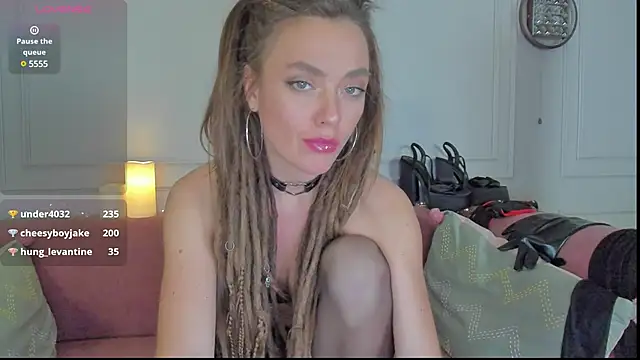 Snapshot of KellyFouler chatting on 01-29-25, 05:02 KellyFouler online show from 01-29-25, 05:02