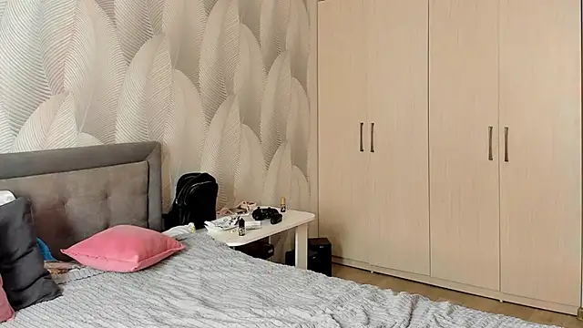 Bambiii bby online show from 03-10-26, 04:27