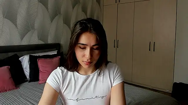 Bambiii bby online show from 03-22-26, 04:05