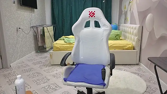 Snapshot of katerinapree chatting on 02-09-26, 09:24 katerinapree online show from 02-09-26, 09:24