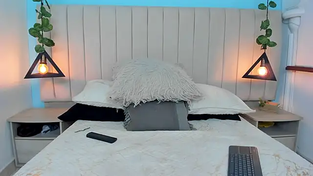 Snapshot of JulianaWaldo chatting on 02-11-25, 01:09 JulianaWaldo online show from 02-11-25, 01:09