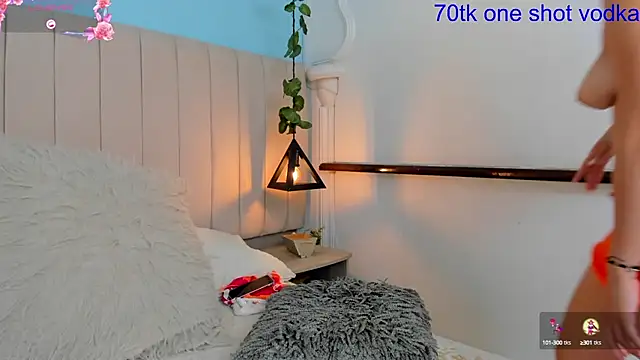 Snapshot of JulianaWaldo chatting on 02-16-25, 04:53 JulianaWaldo online show from 02-16-25, 04:53