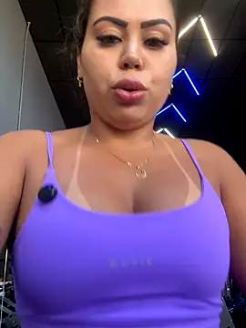 Snapshot of lariic chatting on 10-03-25, 02:29 lariic online show from 10-03-25, 02:29